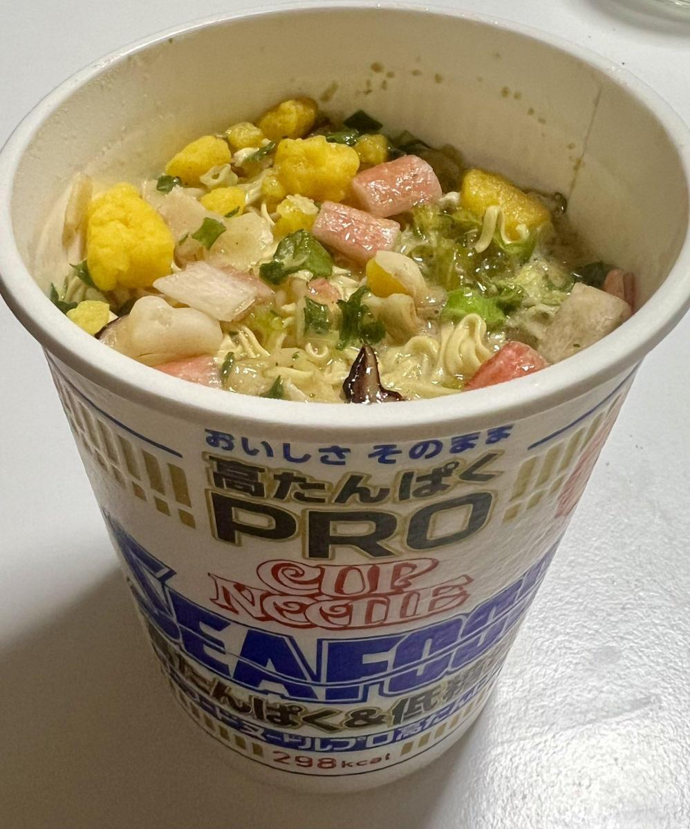 カップラーメン カップヌードルPRO シーフード 中身