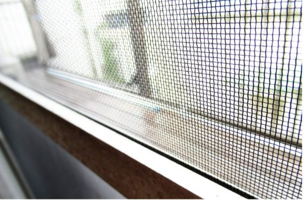 網戸の合わせ目対策